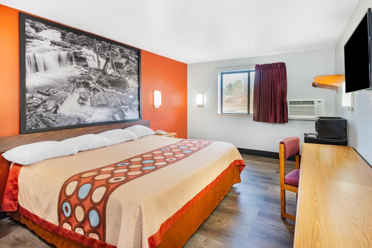 Super 8 By Wyndham Waynesburg Hotel Bagian luar foto